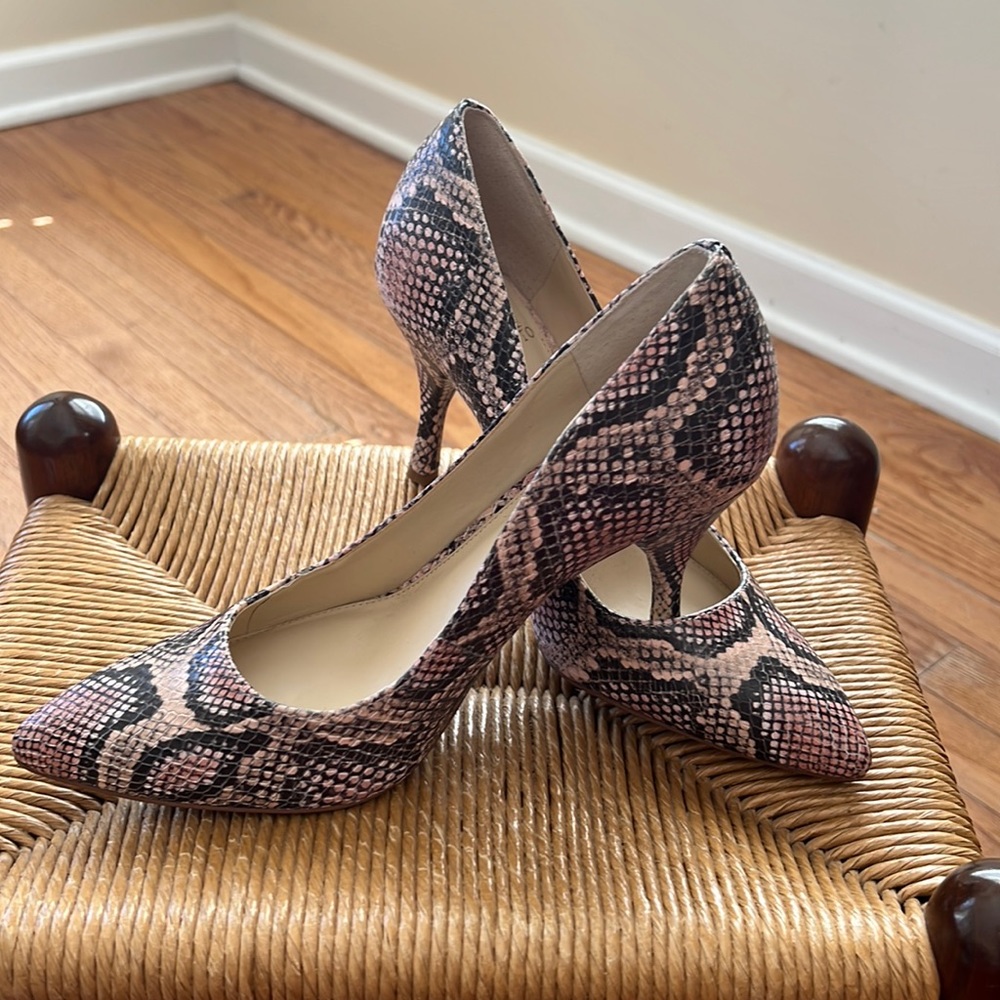 Vine Camuto Snakeskin Print Pumps